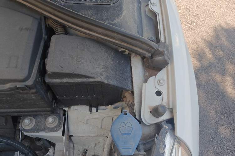 Used Volvo S60 2013 T5 Zhiya Edition Engine Bay Left