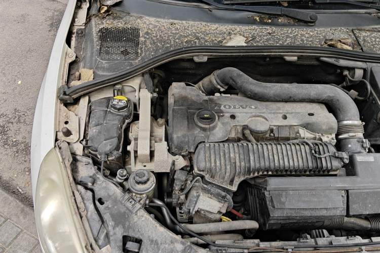 Used Volvo S60 2013 T5 Zhiya Edition Engine Bay Right