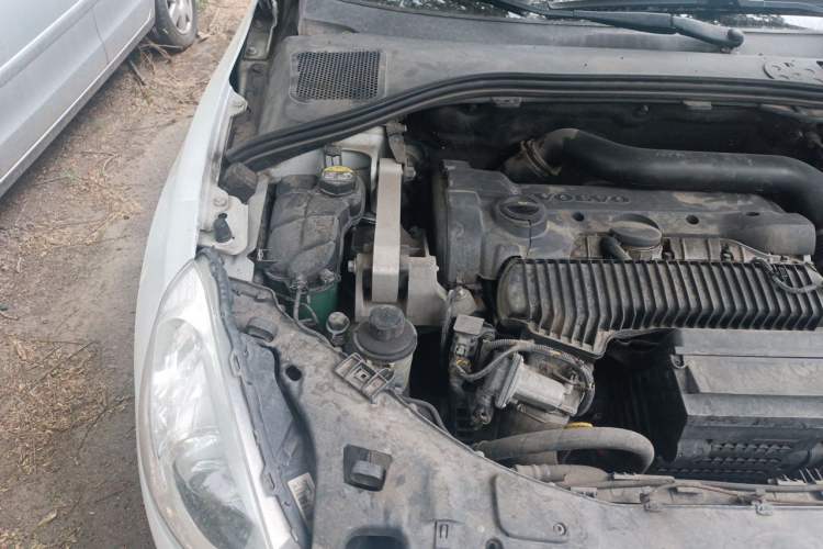 Used Volvo S60 2013 T5 Comfort Edition Engine Bay Right
