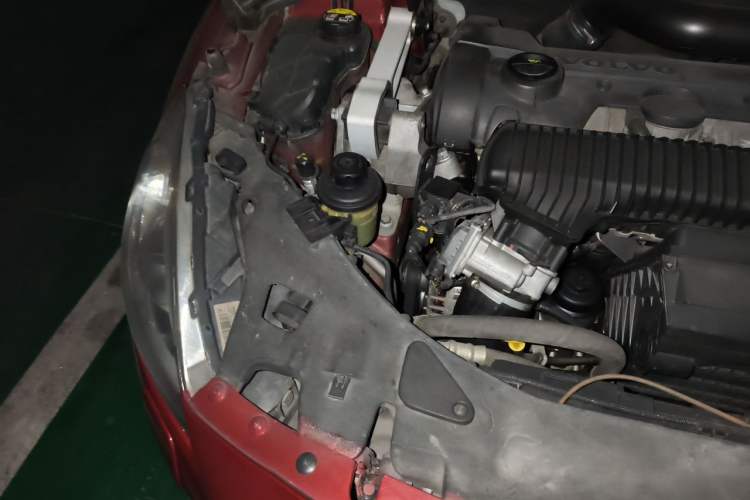 Used Volvo S60 2013 T5 Prestige Edition Engine Bay Right
