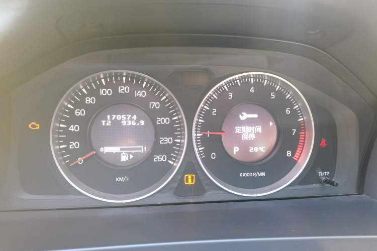 Used Volvo S60 2013 T5 Zhiya Edition Instrument Cluster