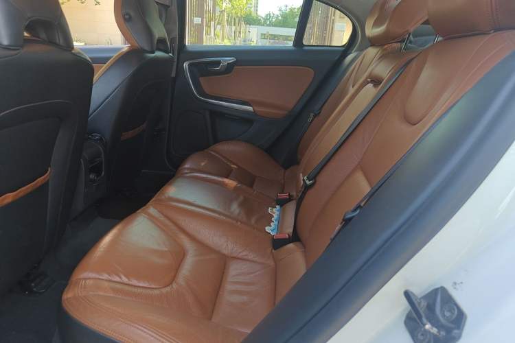 Used Volvo S60 2013 T5 Zhiya Edition Left Rear Seat