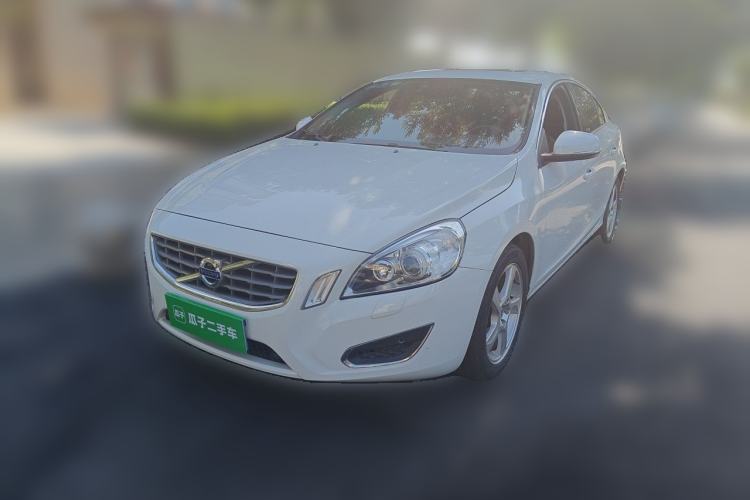 Used Volvo S60 2013 T5 Zhiya Edition Guazi used car, China used car export, Used car for sale, Used cars, Cheapest cars for sale