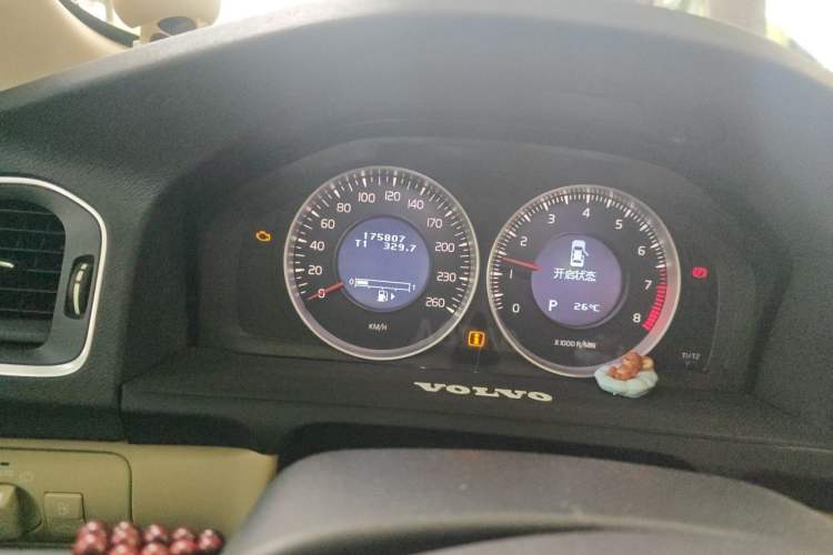 Used Volvo S60 2013 T5 Comfort Edition Odometer Close Up