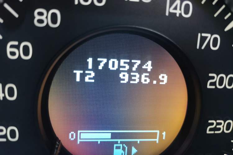 Used Volvo S60 2013 T5 Zhiya Edition Odometer Close Up
