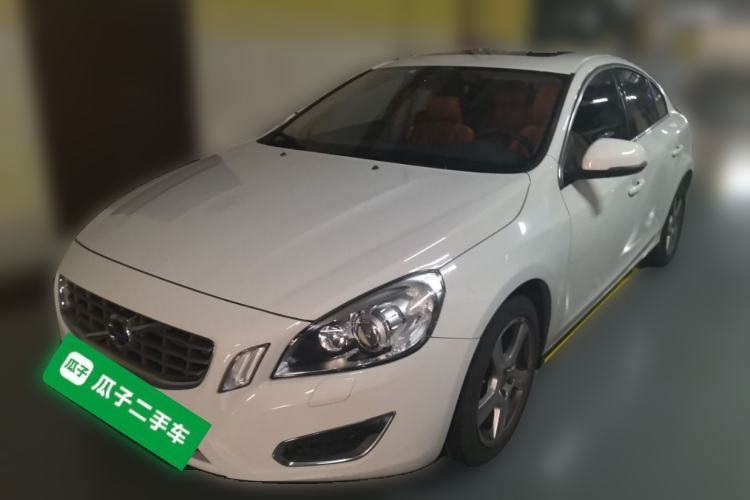 Used Volvo S60 2013 T5 Smart Edition Guazi used car, China used car export, Used car for sale, Used  cars, Cheapest cars for sale