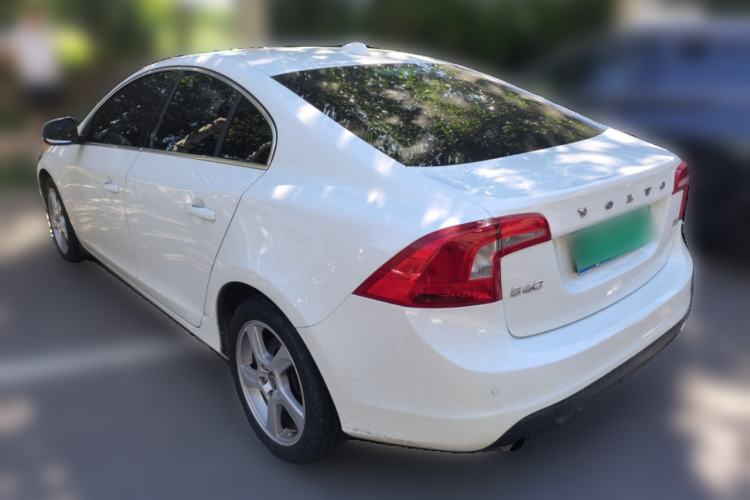 Used Volvo S60 2013 T5 Zhiya Edition Rear Left 45 Deg
