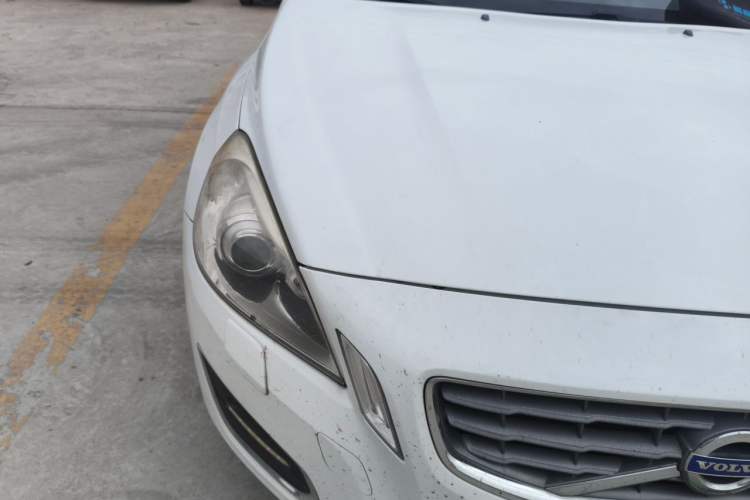 Used Volvo S60 2013 T5 Prestige Edition Right Front Headlight