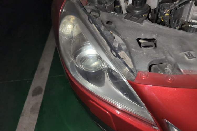 Used Volvo S60 2013 T5 Prestige Edition Right Front Headlight