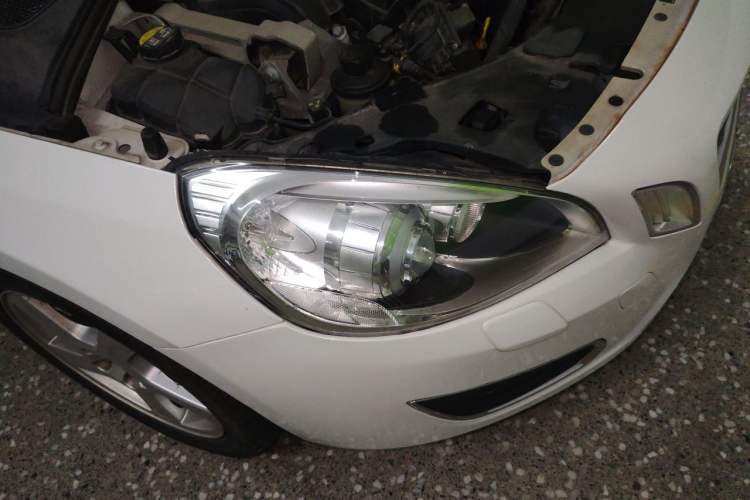 Used Volvo S60 2013 T5 Zhiya Edition Right Front Headlight