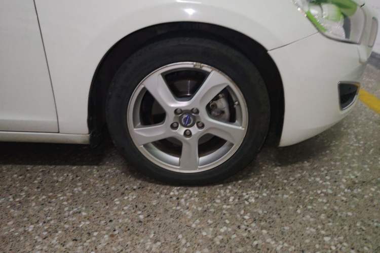 Used Volvo S60 2013 T5 Zhiya Edition Right Front Wheel Hub