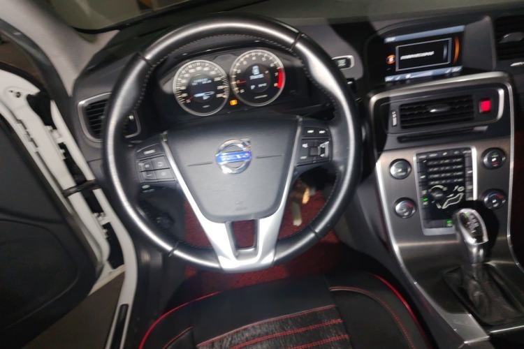 Used Volvo S60 2013 T5 Comfort Edition Steering Wheel