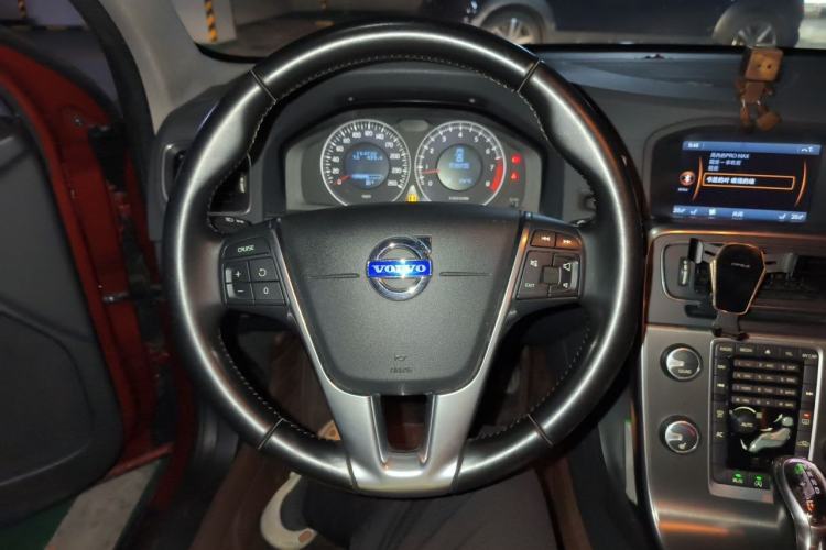 Used Volvo S60 2013 T5 Prestige Edition Steering Wheel