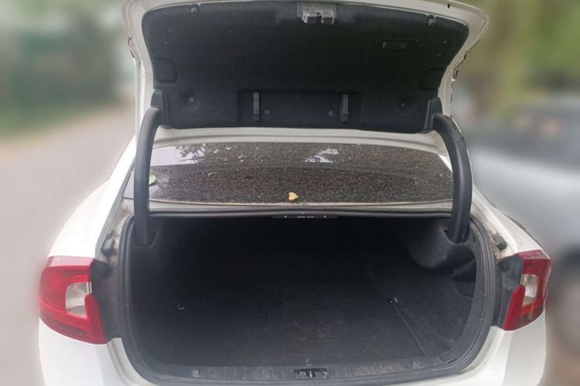 Used Volvo S60 2013 T5 Comfort Edition Trunk