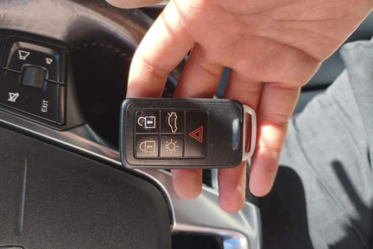 Used Volvo S60 2013 T5 Comfort Edition Vehicle Key