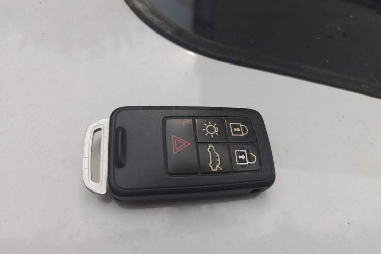 Used Volvo S60 2013 T5 Comfort Edition Vehicle Key