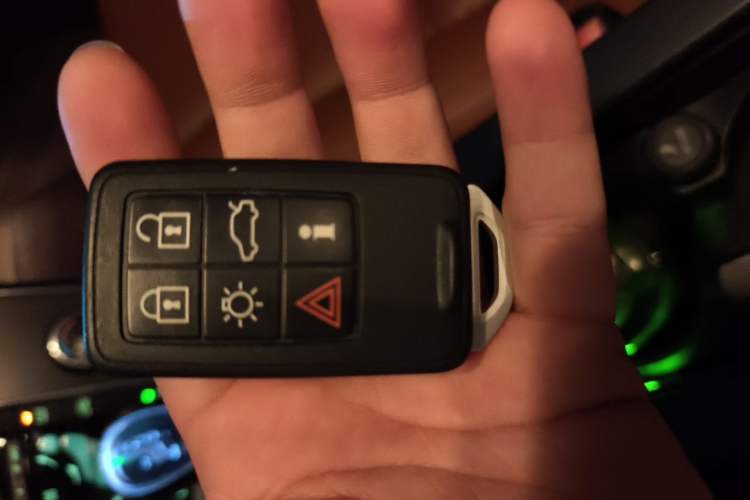 Used Volvo S60 2013 T5 Prestige Edition Vehicle Key