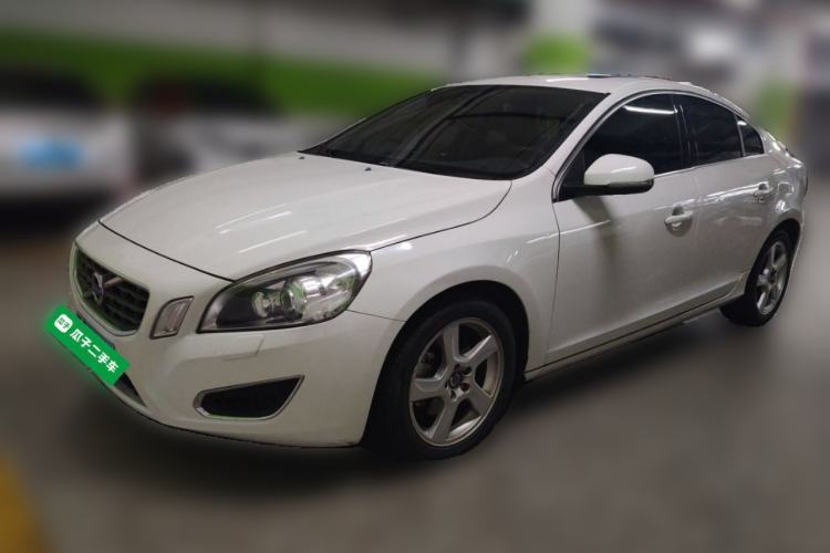 Used Volvo S60 2013 T5 Zhiya Edition Guazi used car, China used car export, Used car for sale, Used cars, Cheapest cars for sale