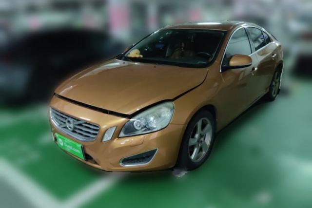 Used Volvo S60 2013 T5 Comfort Edition