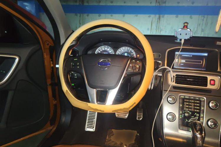Used Volvo S60 2013 T5 Comfort Edition Steering Wheel