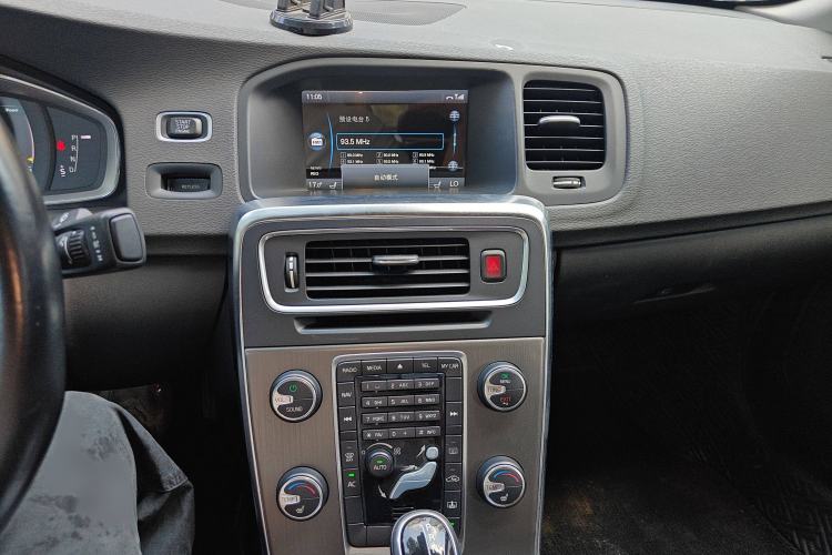 Used Volvo S60 2014 S60L T5 Intelligent Drive Edition Audio And AC Panel