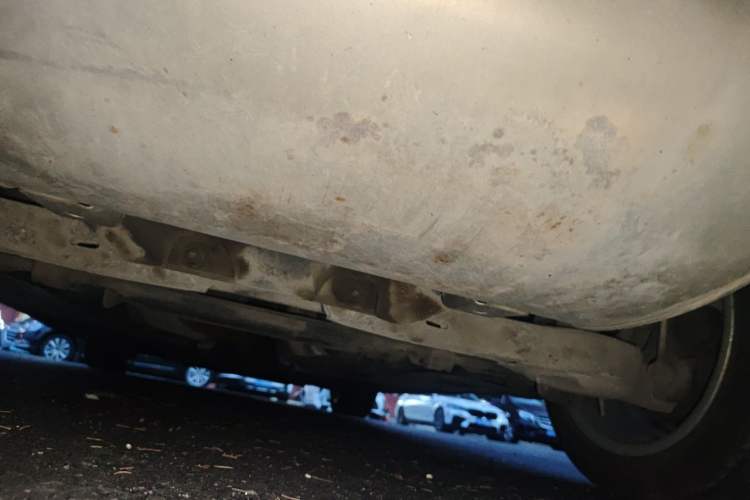 Used Volvo S60 2014 S60L 2.0T Zhiyuan Edition Chassis Rear