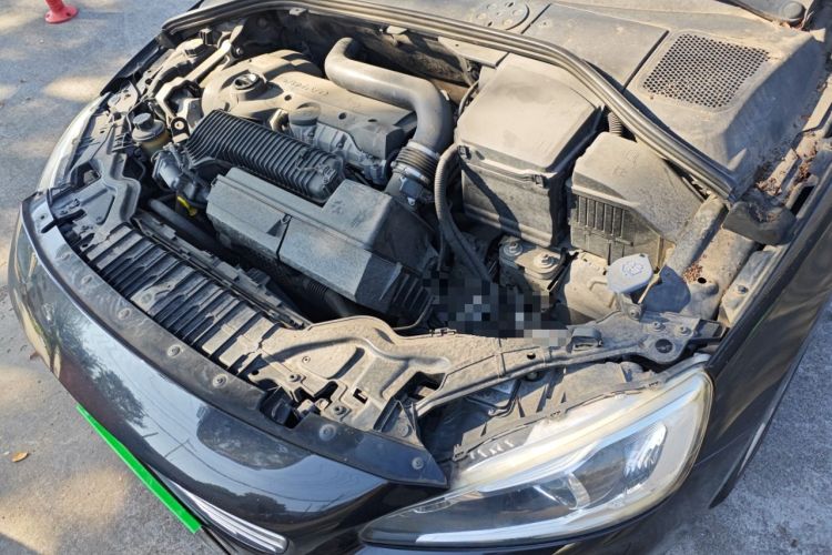 Used Volvo S60 2014 T5 Zhiyi Edition Engine Bay Left