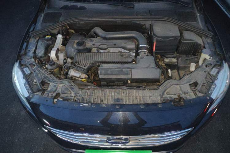 Used Volvo S60 2014 S60L 2.0T Zhiyuan Edition Engine Bay