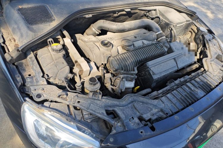 Used Volvo S60 2014 T5 Zhiyi Edition Engine Bay Right