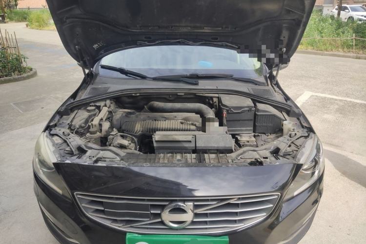 Used Volvo S60 2014 S60L T5 Smart Upgrade Edition Engine Bay