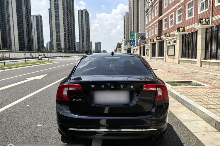 Used Volvo S60 2014 S60L 2.0T Zhiyuan Edition Exterior 4