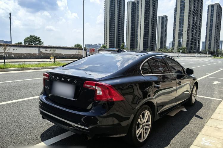 Used Volvo S60 2014 S60L 2.0T Zhiyuan Edition Exterior 5