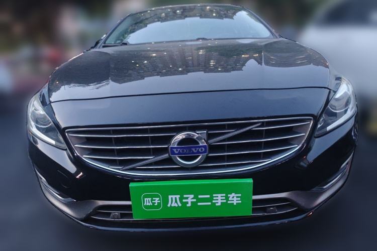 Used Volvo S60 2014 S60L 2.0T Zhiyuan Edition Front