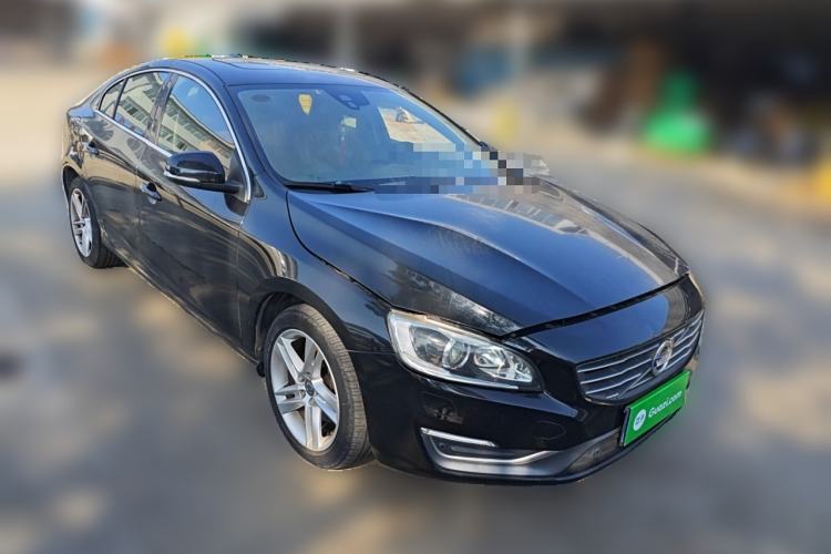 Used Volvo S60 2014 T5 Zhiyi Edition Front Right 45 Deg