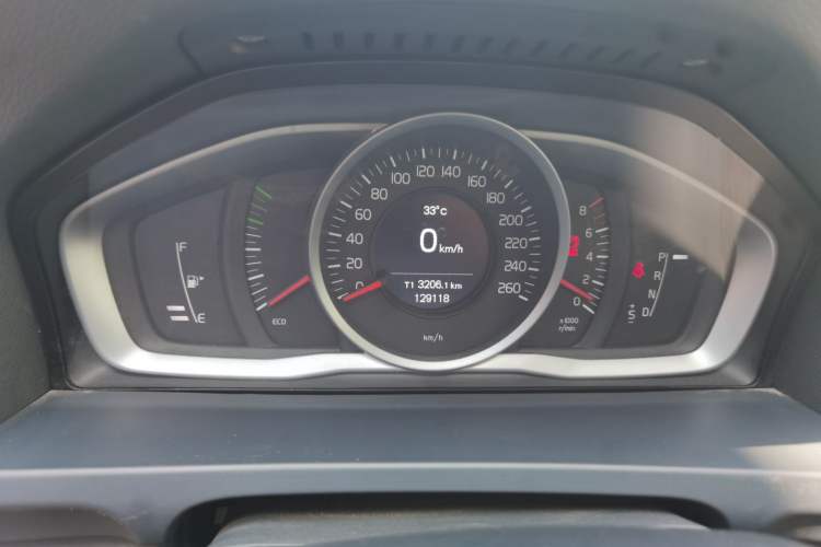 Used Volvo S60 2014 T5 Zhiyi Edition Instrument Cluster