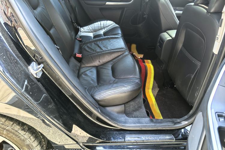 Used Volvo S60 2014 S60L 2.0T Zhiyuan Edition Interior 8