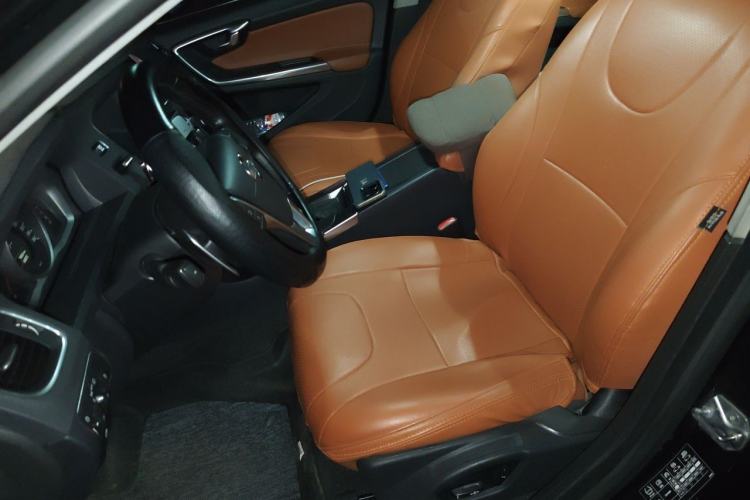 Used Volvo S60 2014 S60L 2.0T Zhiyuan Edition Left Front Seat