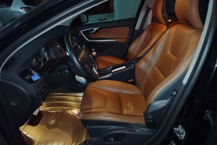 Used Volvo S60 2014 S60L 2.0T Zhiyuan Edition Left Front Seat