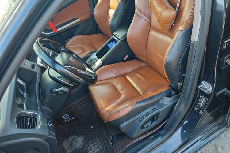 Used Volvo S60 2014 T5 Zhiyi Edition Left Front Seat