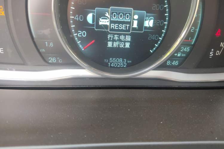 Used Volvo S60 2014 S60L T5 Smart Upgrade Edition Odometer Close Up