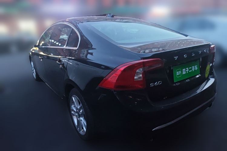 Used Volvo S60 2014 S60L 2.0T Zhiyuan Edition Rear Left 45 Deg