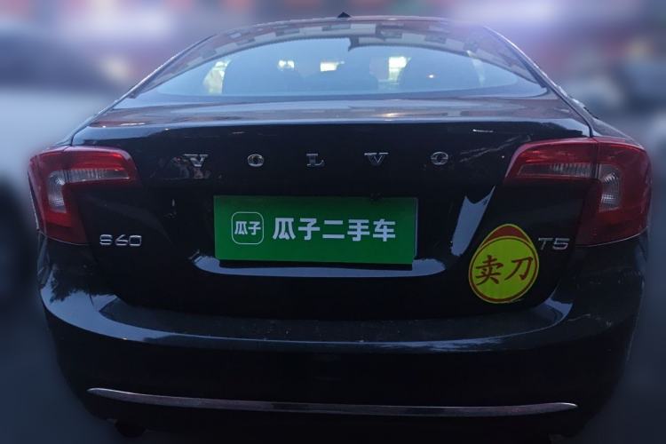 Used Volvo S60 2014 S60L 2.0T Zhiyuan Edition Rear