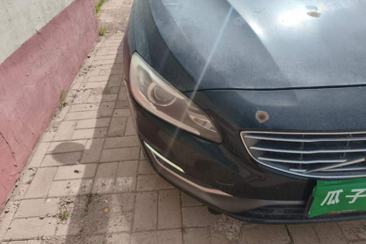Used Volvo S60 2014 S60L T5 Intelligent Drive Edition Right Front Headlight