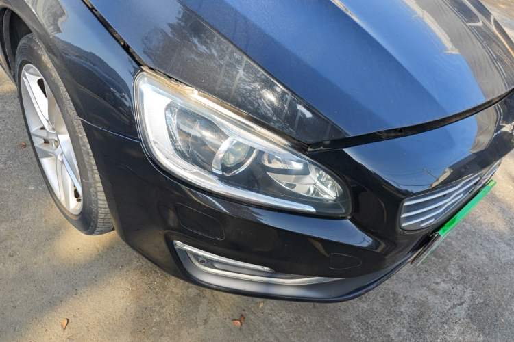 Used Volvo S60 2014 T5 Zhiyi Edition Right Front Headlight