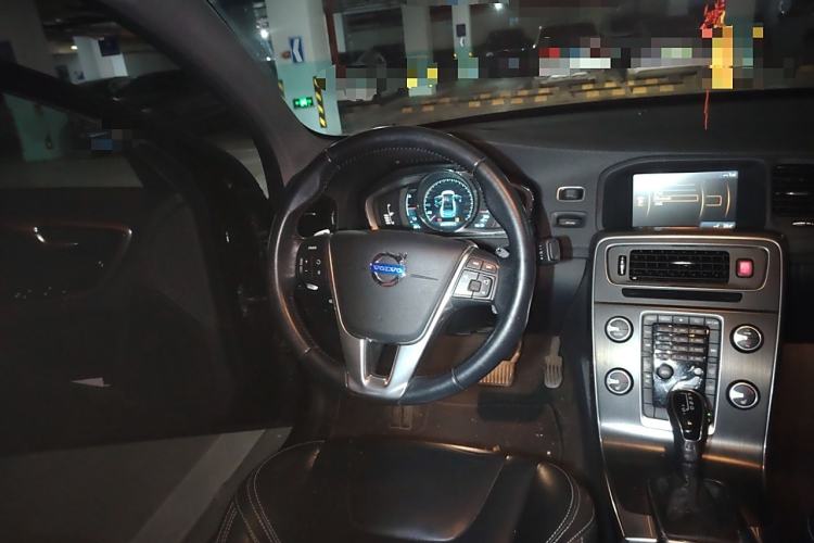 Used Volvo S60 2014 T5 Zhiya Edition Steering Wheel