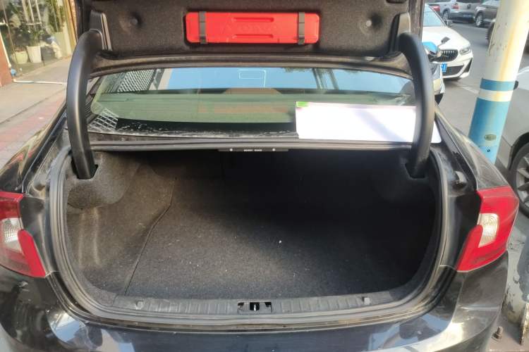 Used Volvo S60 2014 S60L T5 Smart Upgrade Edition Trunk