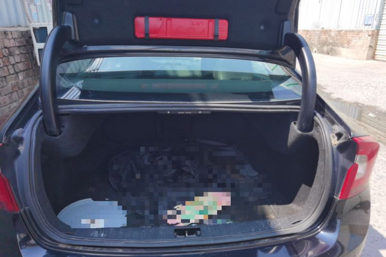 Used Volvo S60 2014 T5 Zhiyi Edition Trunk