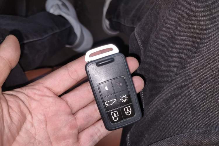 Used Volvo S60 2014 S60L T5 Smart Upgrade Edition Vehicle Key