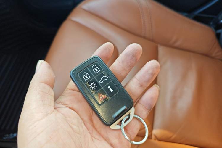 Used Volvo S60 2014 T5 Zhiyi Edition Vehicle Key