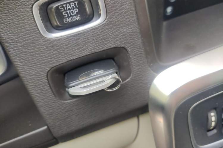 Used Volvo S60 2014 S60L T5 Smart Upgrade Edition Vehicle Key